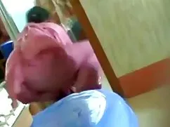 Bellissimo seni milf ...