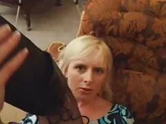 Studentessa milfputt ...