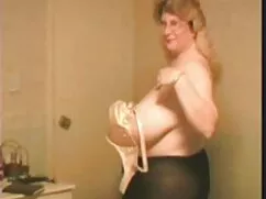 Moglie che giace al  ...